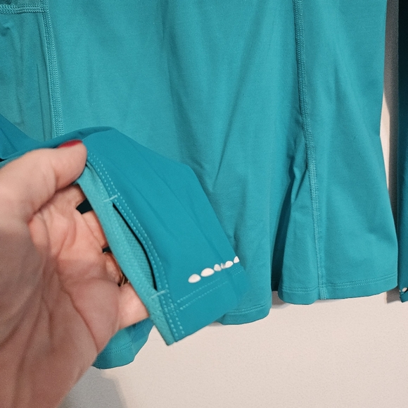 Lululemon 1/4 zip- 12 - Picture 7 of 9